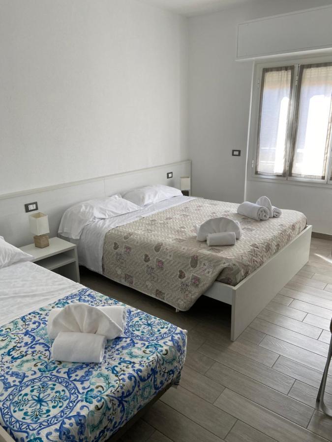 Albergo Aduepassi & Servizio Bike Shuttle Финале Лигуре Екстериор снимка
